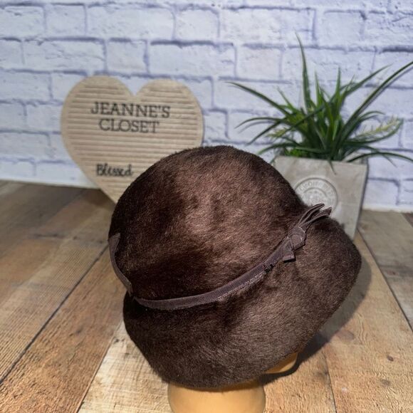 vintage Austrian La Vienne wool hat 
Brown furry main image 6